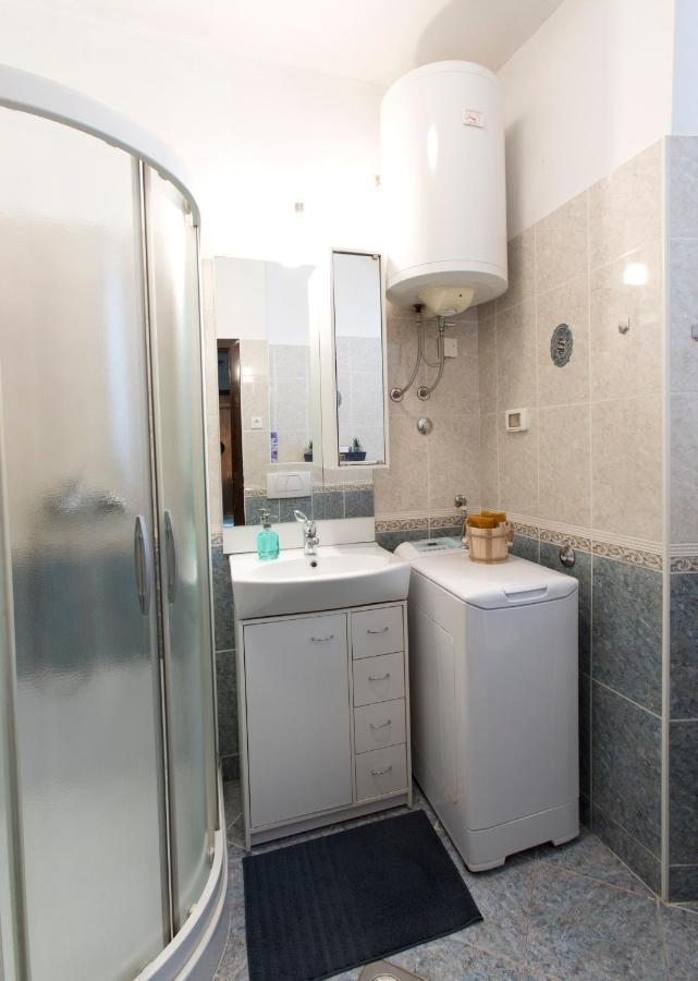 Apartma Rozi Копер Екстериор снимка